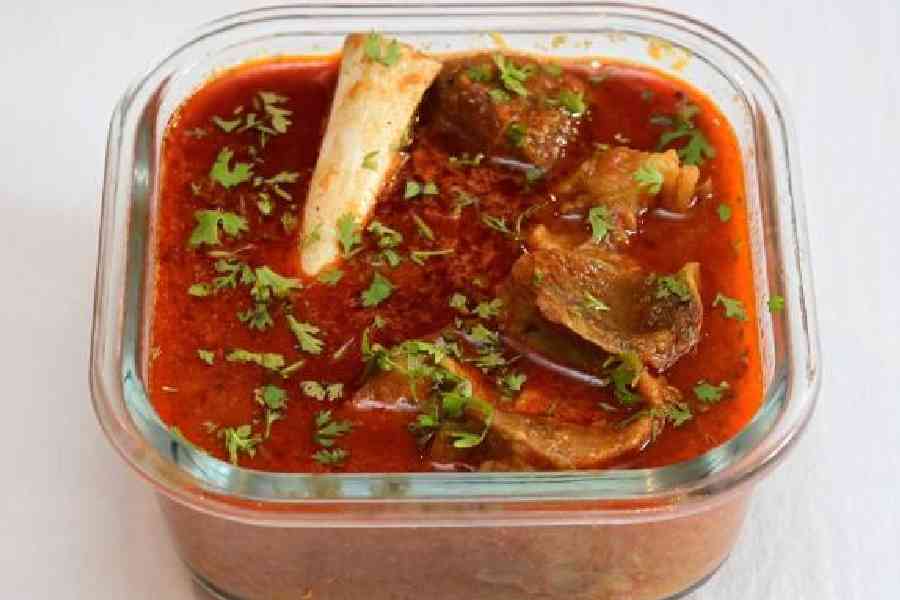 Kolhapuri Tamda Mutton Rassa