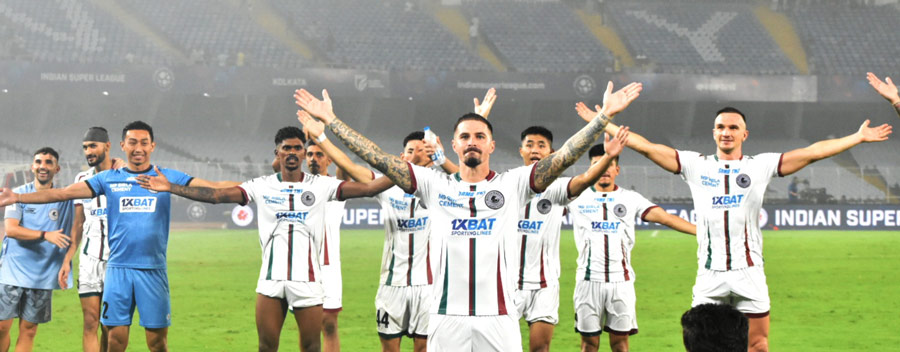 Mohun Bagan SuperGiants beat East Bengal FC 2-0 with goals from Jamie Maclaren and  Dimitrios Petratos at the Vivekananda Yuba Bharati Krirangan on October 19  