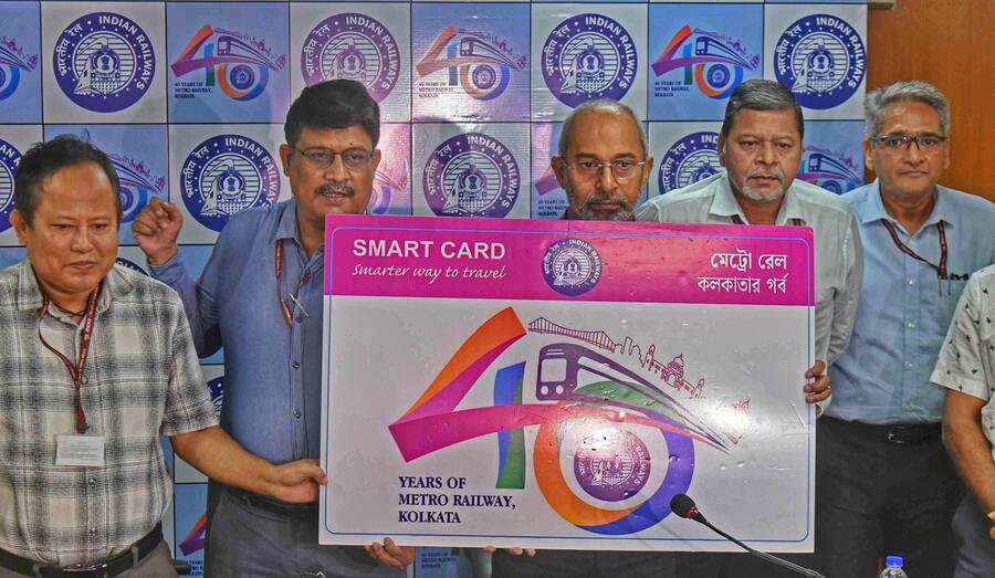 As Metro Rail service in Kolkata completes 40 years on October 24, P. Uday Kumar Reddy, general manager, Metro Railway, Kolkata, along with senior officials launched a new smart card at Metro Rail Bhavan on Friday  