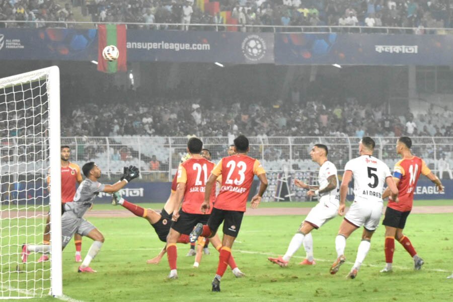 Mohun Bagan had multiple chances to extend their lead in the second half from open play, before converting a penalty at the death