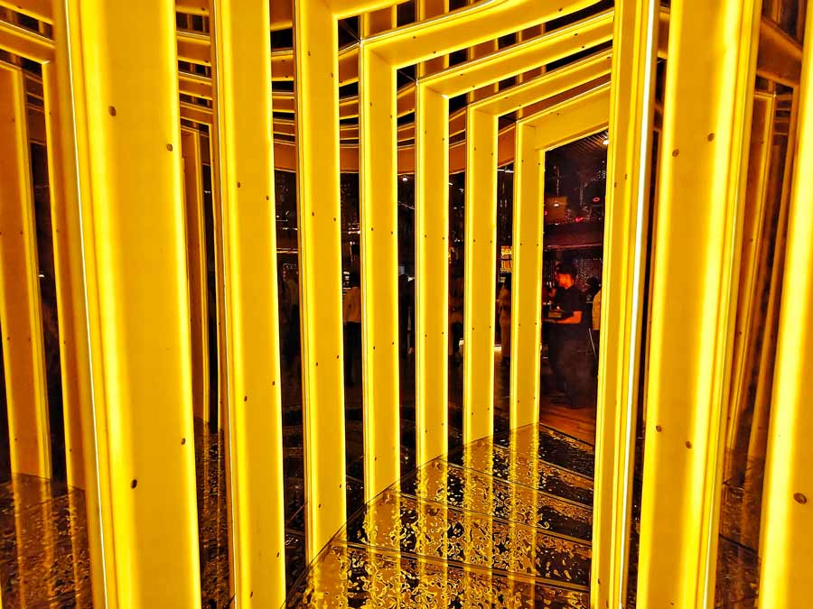 A lit-up walkway is your entry route to the party pad when you arrive for any gig at The Flamboyant and makes a perfect background for those keepsake snaps for the ‘gram 