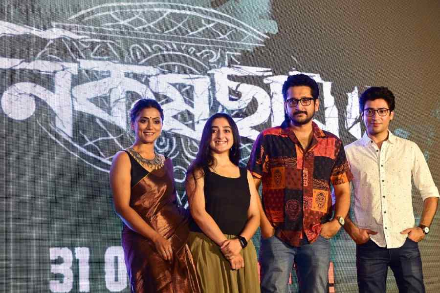 hoichoi-glimpses-from-trailer-launch-of-hoichoi-s-upcoming-series