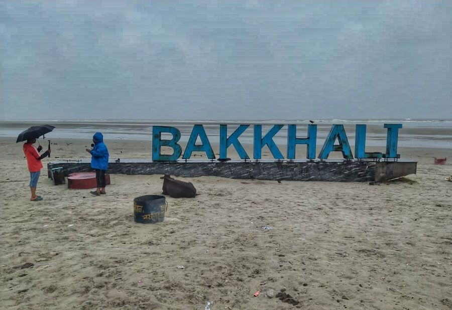 A deserted beach at Bakkhali in South 24-Parganas district on Thursday after tourists and local residents were evacuated 