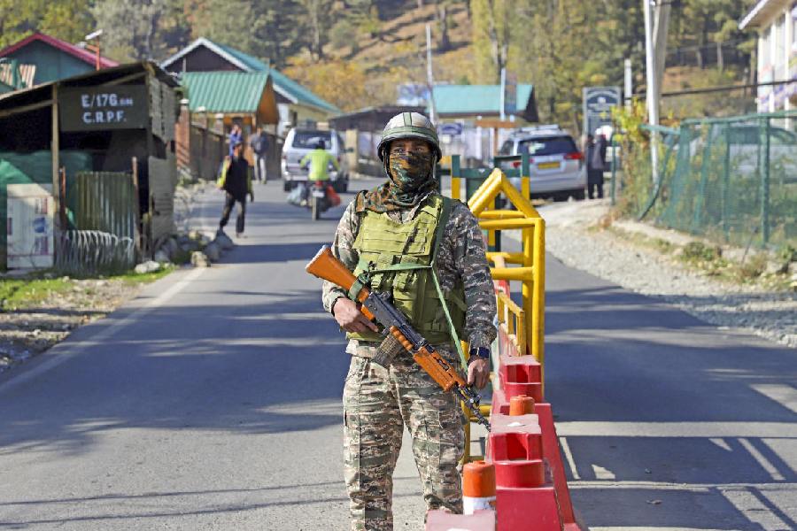  A soldier stands guard on the Gulmarg-Botapathri road on Friday. ‘I must assure you that the situation is under control,’ Northern Army Commander Lieutenant General MV Suchindra Kumar said in Udhampur. PTI