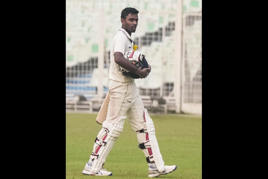 Abhi­manyu Easwaran BorderGavaskar Trophy Abhi­manyu Easwaran gets