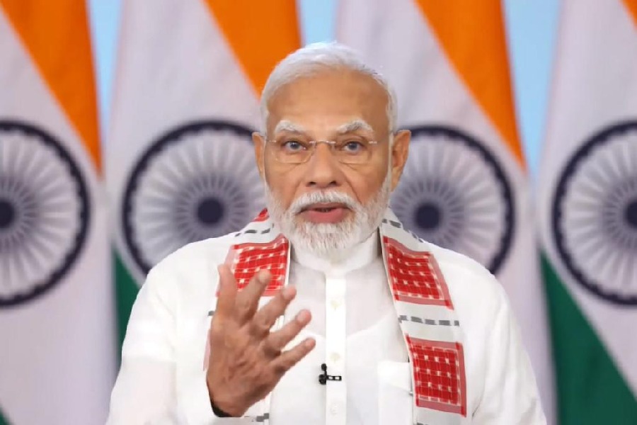 Narendra Modi | PM Modi says Delhi, Bengal govts not implementing Ayushman Bharat out of 'political interest' - Telegraph India