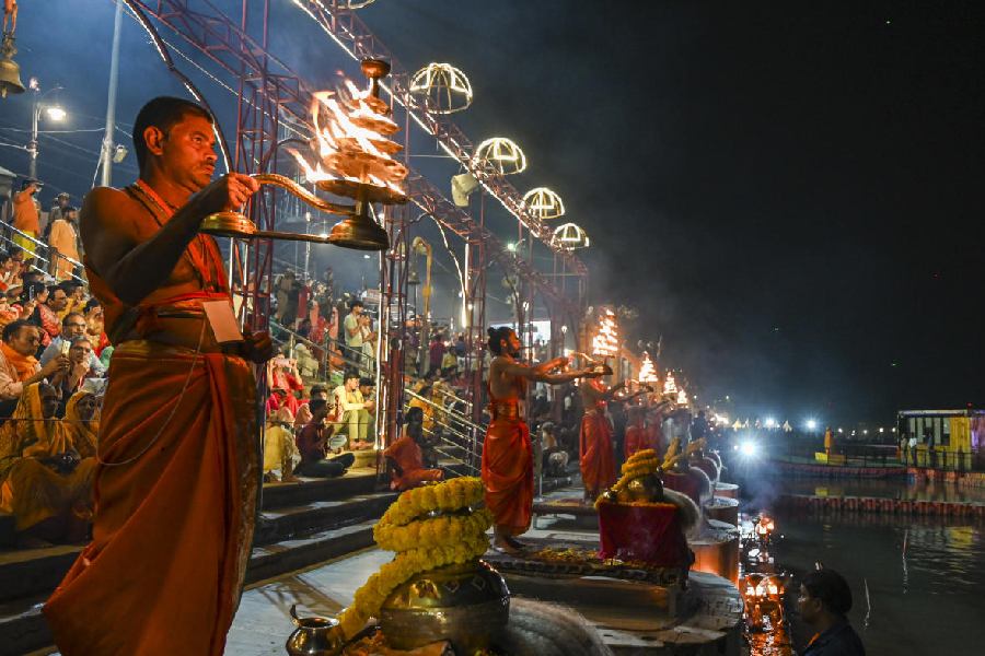 'Arti' of River Saryu being performed before Diwali, in Ayodhya. PTI