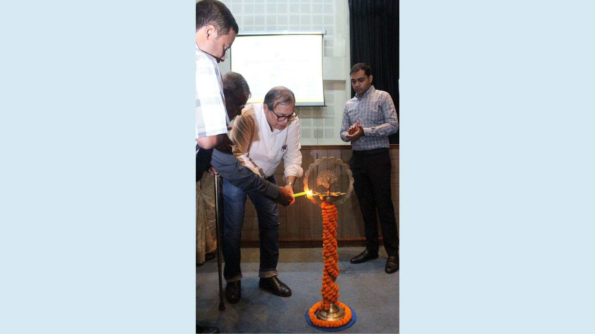 The festivities began with the ceremonial lighting of the lamp by distinguished dignitaries at the Swami Vivekananda Auditorium. 