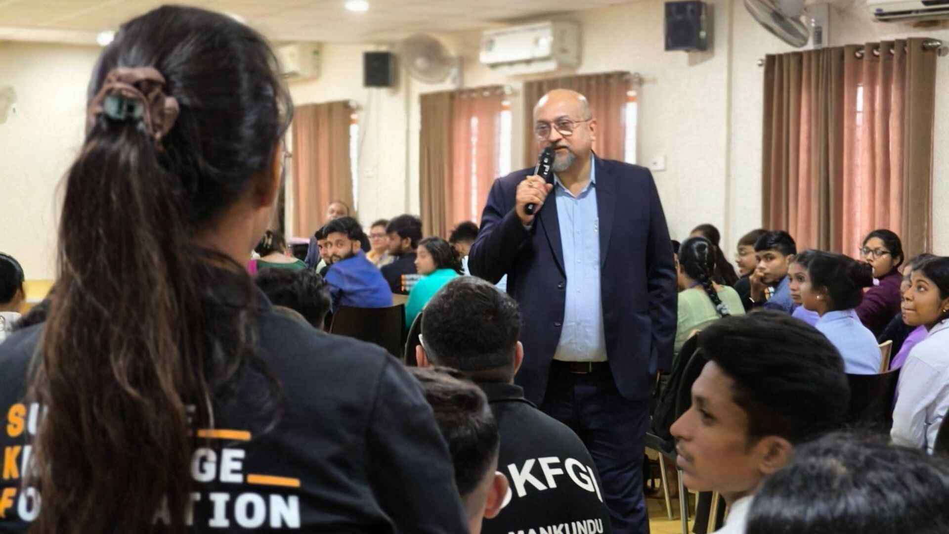 Dr Arnab Mitra, Executive Director, PricewaterhouseCoopers Services LLP, interacted with the students during his keynote address.