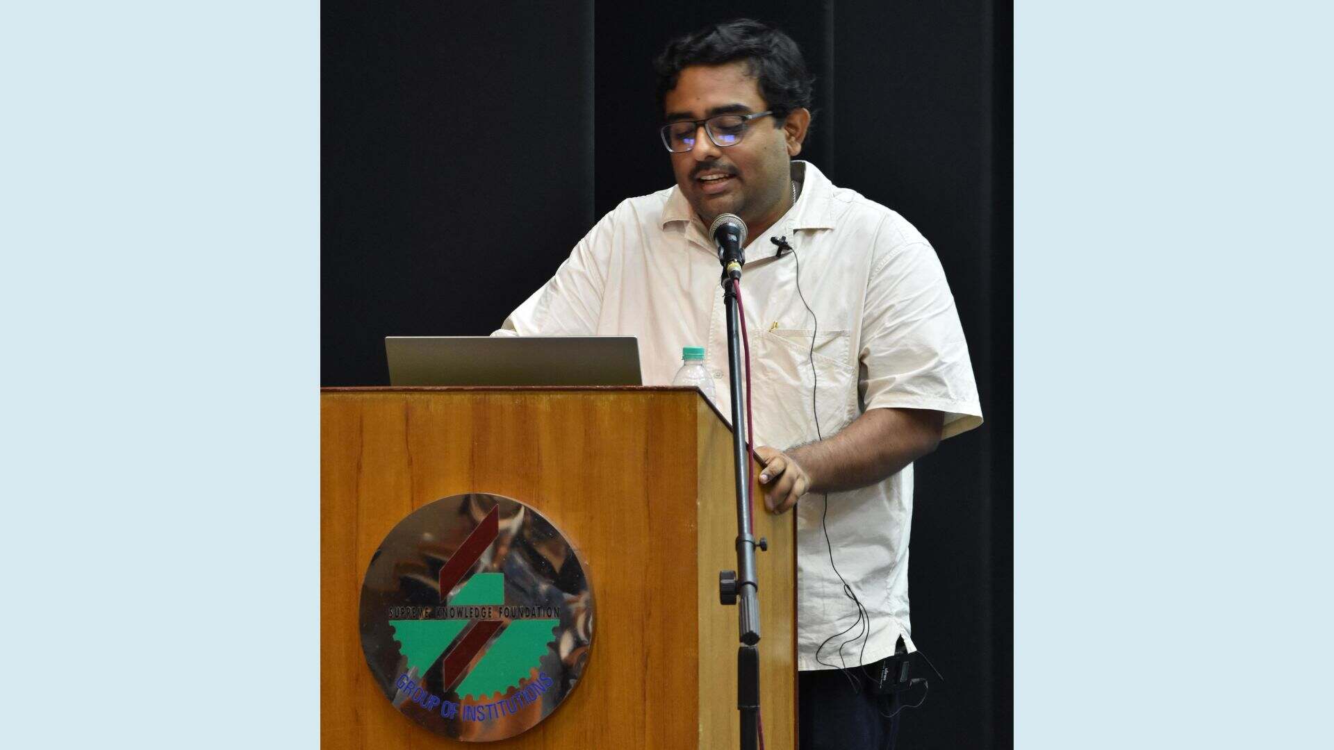 Subhradeep Chakraborty, Senior Scientist, CSIR-CEERI, Pilani, delivered the keynote address.