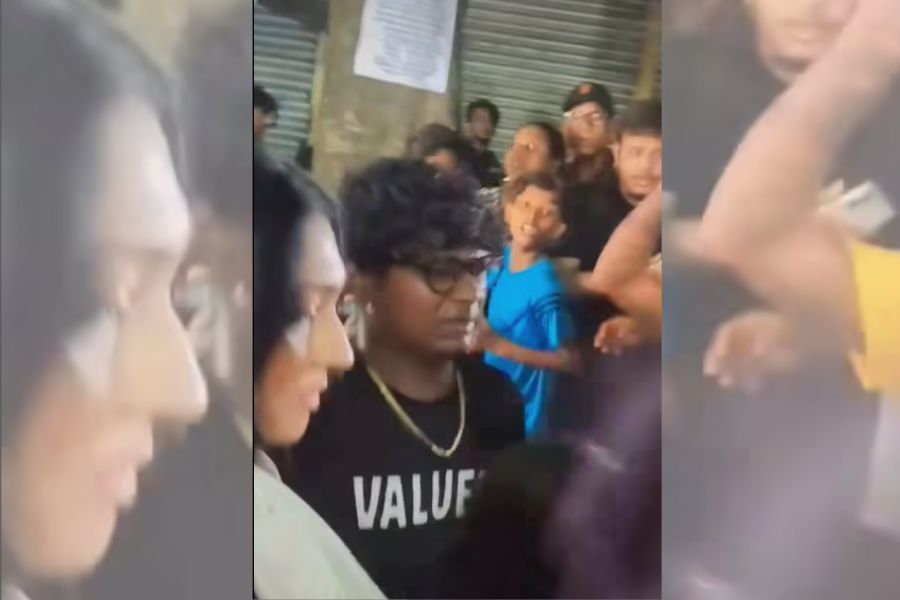 Rituparna Sengupta at Shyambazar