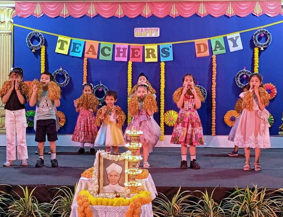 Students and staff of Ruby Park Public School celebrated Teachers’ Day on Thursday. The school also paid tribute to former Indian President Sarvepalli Radhakrishnan, whose birthday is commemorated as Teachers’ Day 