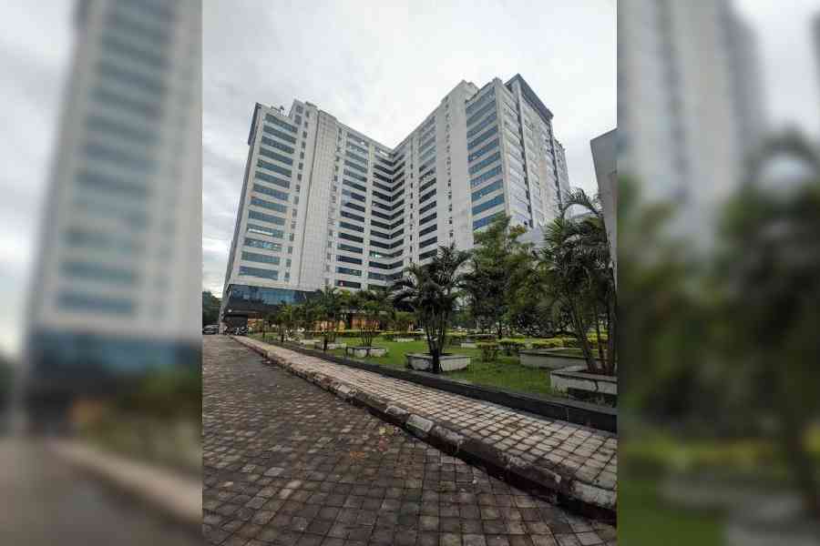 The Godrej Genesis building where French classes will take place