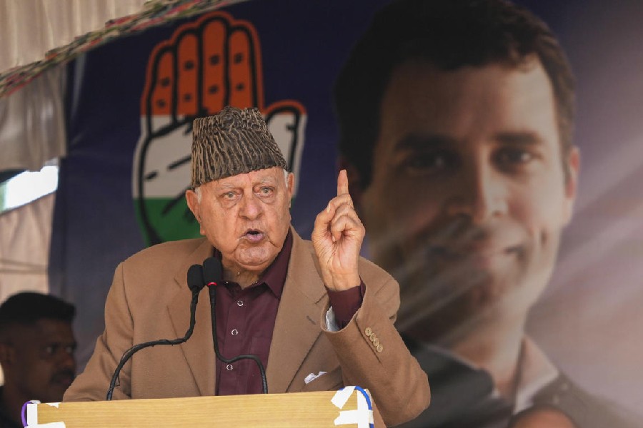 Jammu And Kashmir Elections First Ram And Now Intimidation Farooq Abdullah Shells Narendra