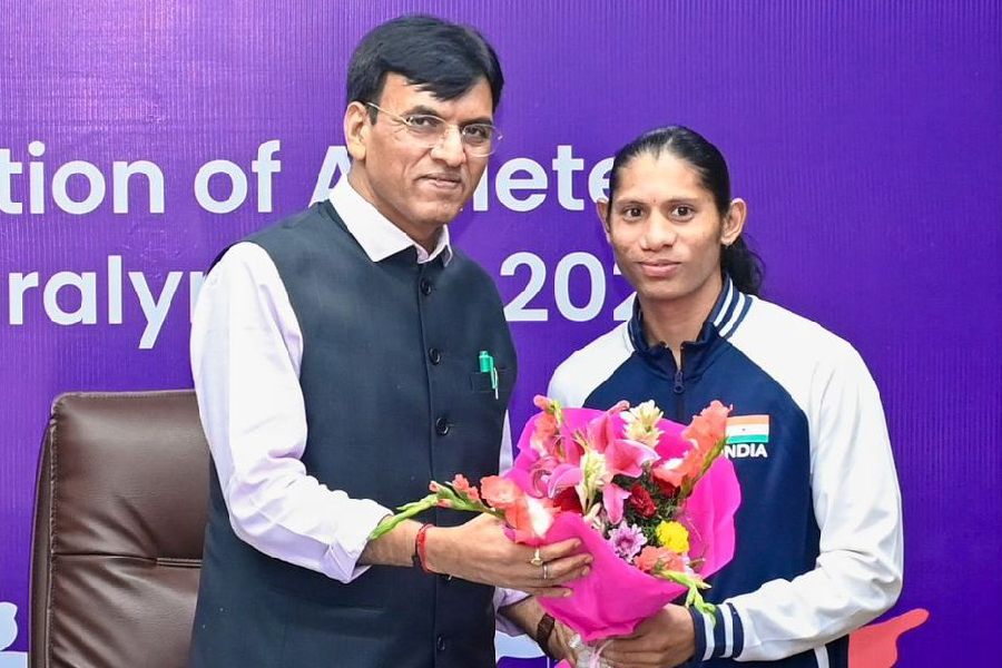  Dr. Mansukh Mandaviya extends his best wishes to her for the exemplary performance at Paris Paralympics 2024. X/@mansukhmandviya