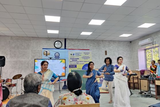 To commemorate the birth anniversary of Dr. Sarvapalli Radhakrishnan and to honour the contribution of the educators, esteemed members of the School Managing Committee, teachers, staff and administration team gathered at the auditorium of Vidya Mandir on September 5, 2024