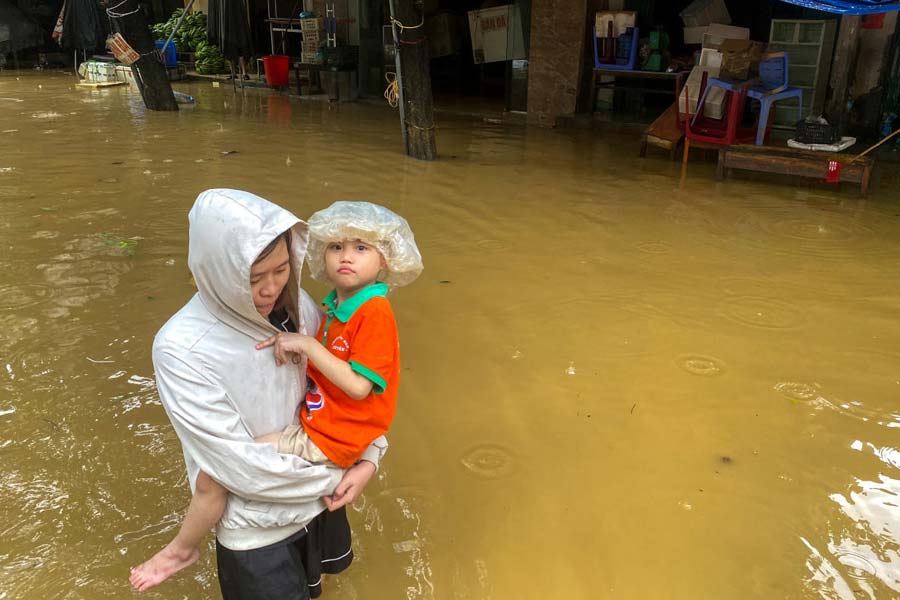 Typhoon Yagi | Hanoi Flooded By Swollen River As Typhoon Yagi Leaves ...