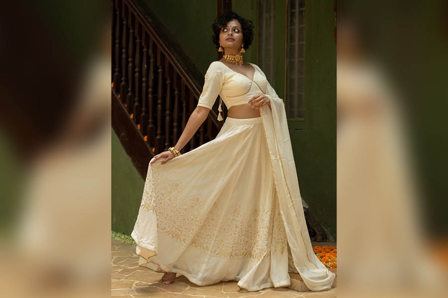 Sujata in a Malli Poove lehenga set