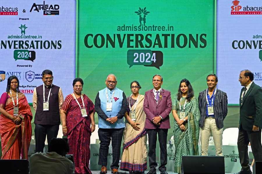 (From left) Dinesh Victor, Mukta Nain, John Bagul, Sukanya Sarbadhikary, Sanjay Kumar, Alokananda Mukherjee and Ranadeep Moitra take part in a panel discussion, Attention Economy - Impact on Students, in admissiontree.in CONVERSATIONS 2024 at ITC Royal Bengal.