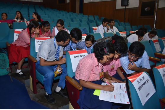 With its growing popularity and the enthusiastic participation of students, Shobdo Jobdo 2024, was a resounding success, igniting a passion for Bengali literature among Kolkata’s youth