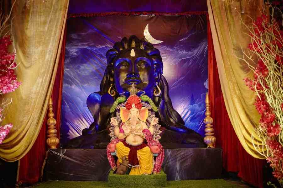 The Adiyogi and Ganesh idols at Executive Palace Complex in Baguiati.