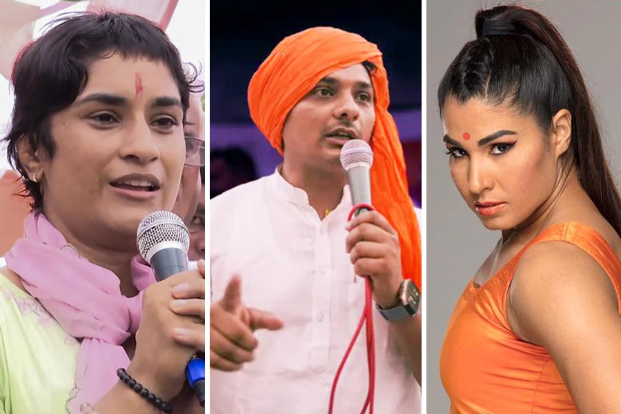 Vinesh Phogat (left), Captain Yogesh Bairagi (centre), Kavita Dalal (right)