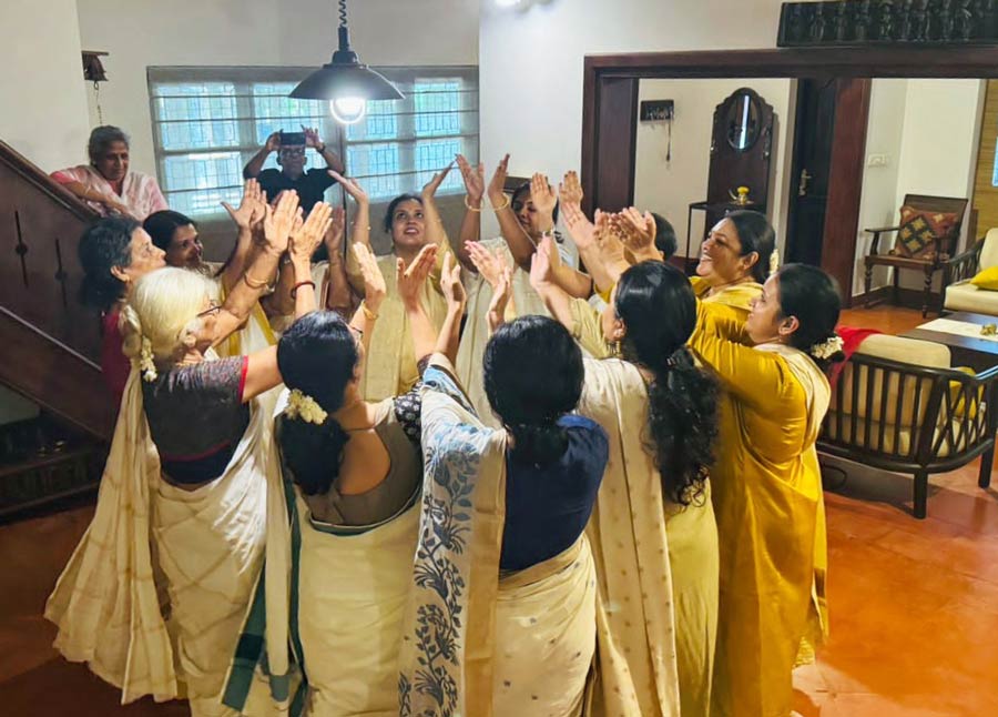 The day was fun-filled for all as the family participated in games and dance. The women performed the Thiruvathirakali, a traditional dance form of Kerala