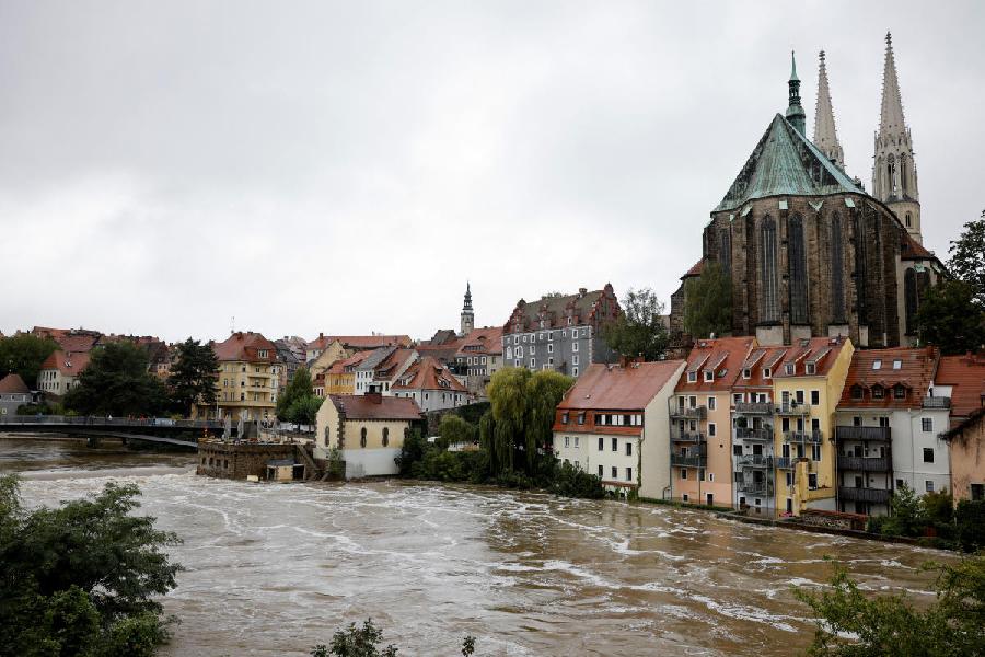 Water flows as its levels rise in the eastern town of Goerlitz, Germany, September 16, 2024.
