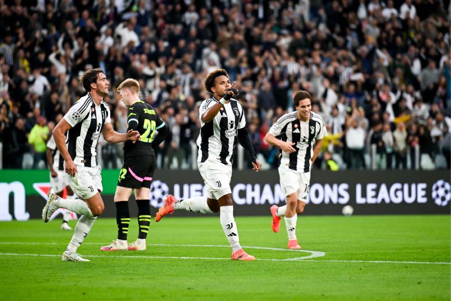 Juventus' players celebrate after scoring the second goal in the 27th minute against PSV Eindhoven.