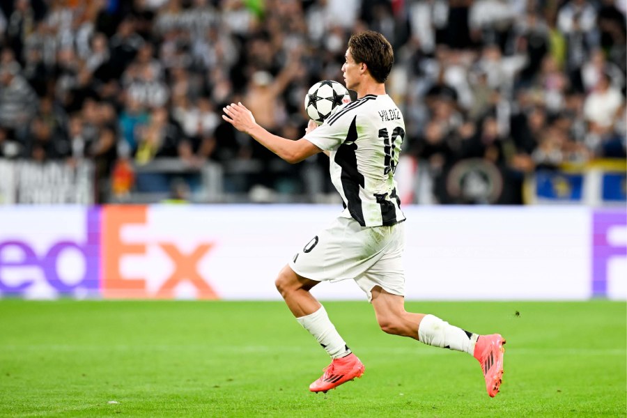 19 years old Yildiz in action for Juventus in their opening UCL fixture.