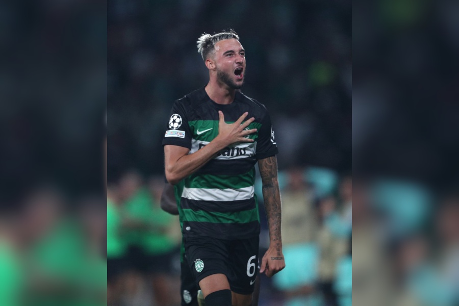 Debast celebrates after scoring from a long-range effort against LOSC Lille.