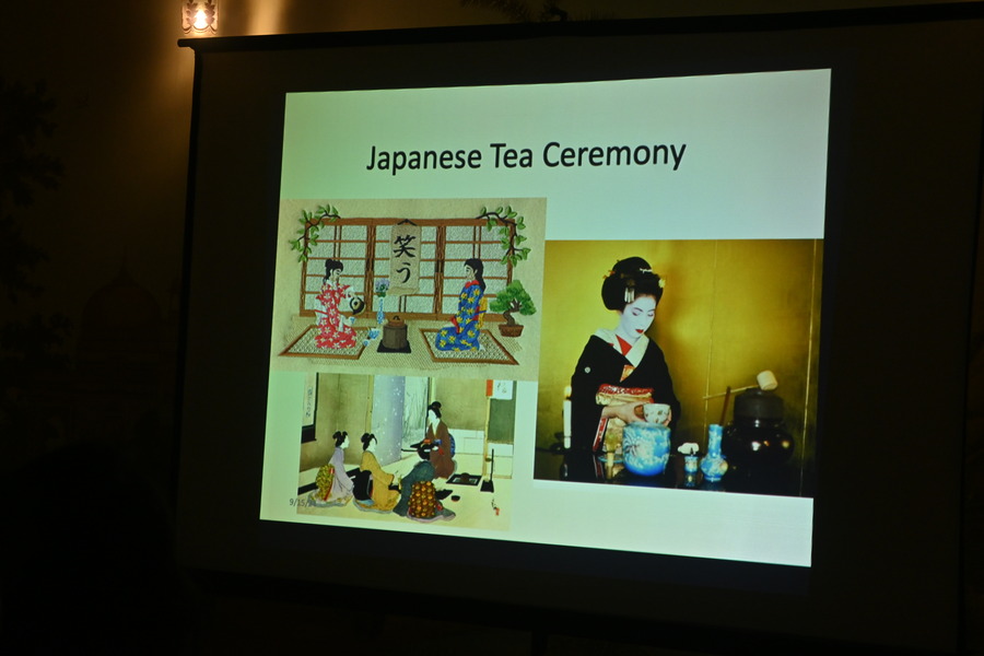 Husna-Tara proceeded to explain how the Song dynasty in China changed the method of brewing tea. Instead of boiling the leaves, they started by boiling the water and then putting in the tea leaves, similar to how most of us have our tea today. They also started powdering the tea and then whisking it — just another way of brewing tea — a method that inspired the Japanese tea ceremony. This is how the idea of tea spread to Japan, where drinking green tea for meditation was pioneered