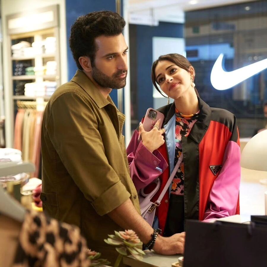 Bae embraces street chic once she starts working in Mumbai. For one of the work days in the newsroom, she pairs a colourblocked Prada jacket with a multi-colour floral turtleneck, pearl earrings and a lilac side bag.