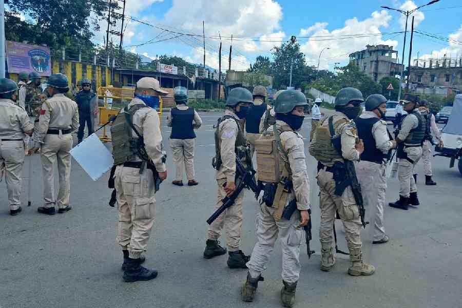 Manipur | Manipur on high alert as intel reports potential influx of 900  suspected Kuki militants from Myanmar - Telegraph India