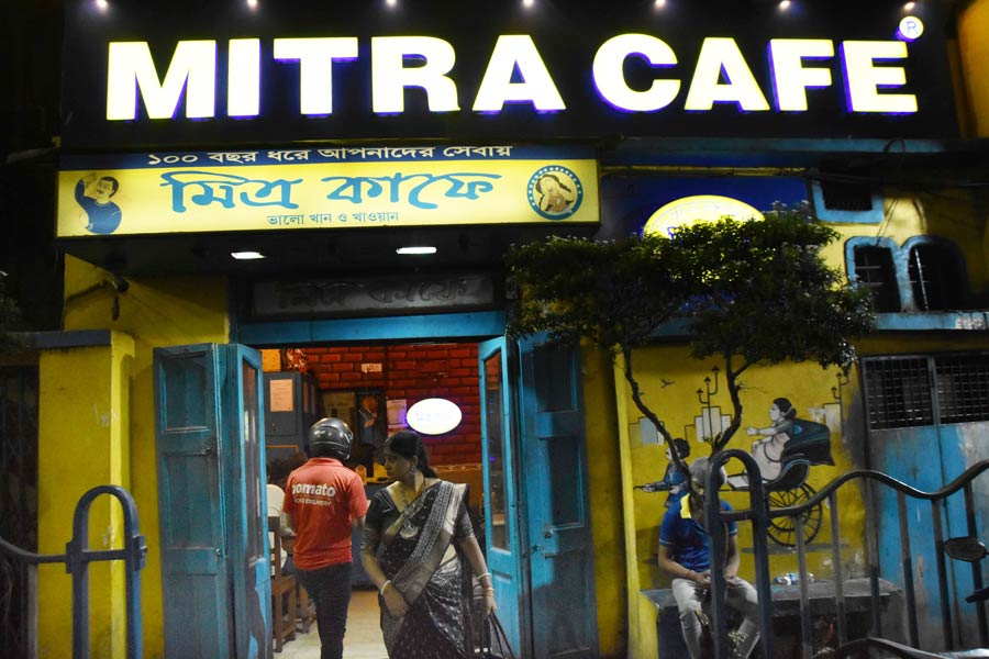 Kolkata Cafes | Mitra Cafe — Kolkata’s iconic 1910 eatery serving Brain ...