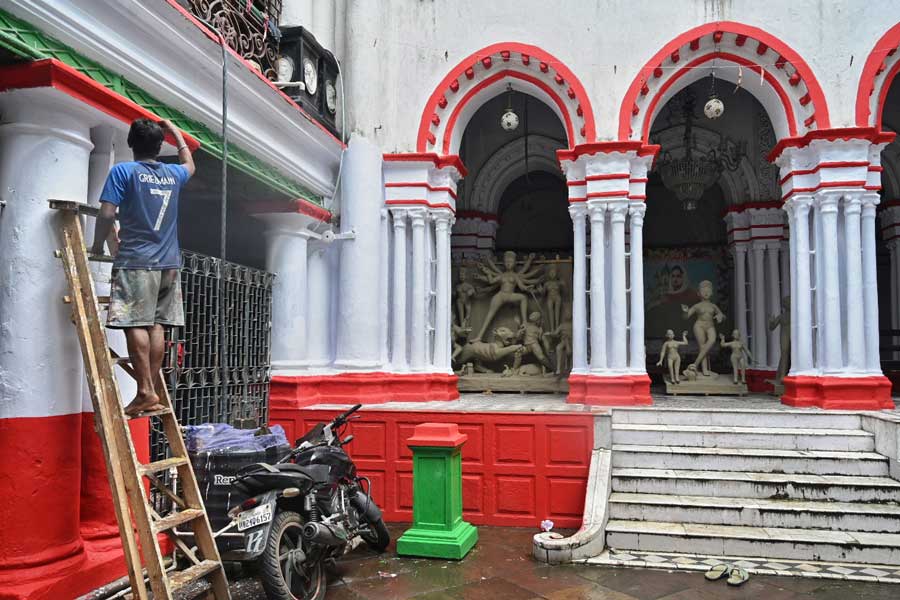 The Durga Puja pandals in Kolkata might be racing towards completion before Mahalaya but preparations at the ‘bonedi baris’ are steadily picking up pace as at (in picture) Rani Rashmoni’s residence in Janbazar near Esplanade