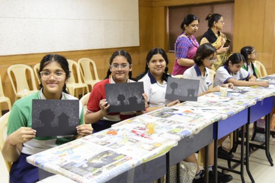 One of the workshop's highlights was an engaging spray-painting activity, where the students experienced a hands-on exploration of creativity. 