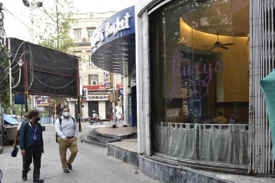 Once you step into Flurys on Park Street, you’re greeted by a tempting array of freshly baked tarts, muffins, pastries, sandwiches, quiches, and patties