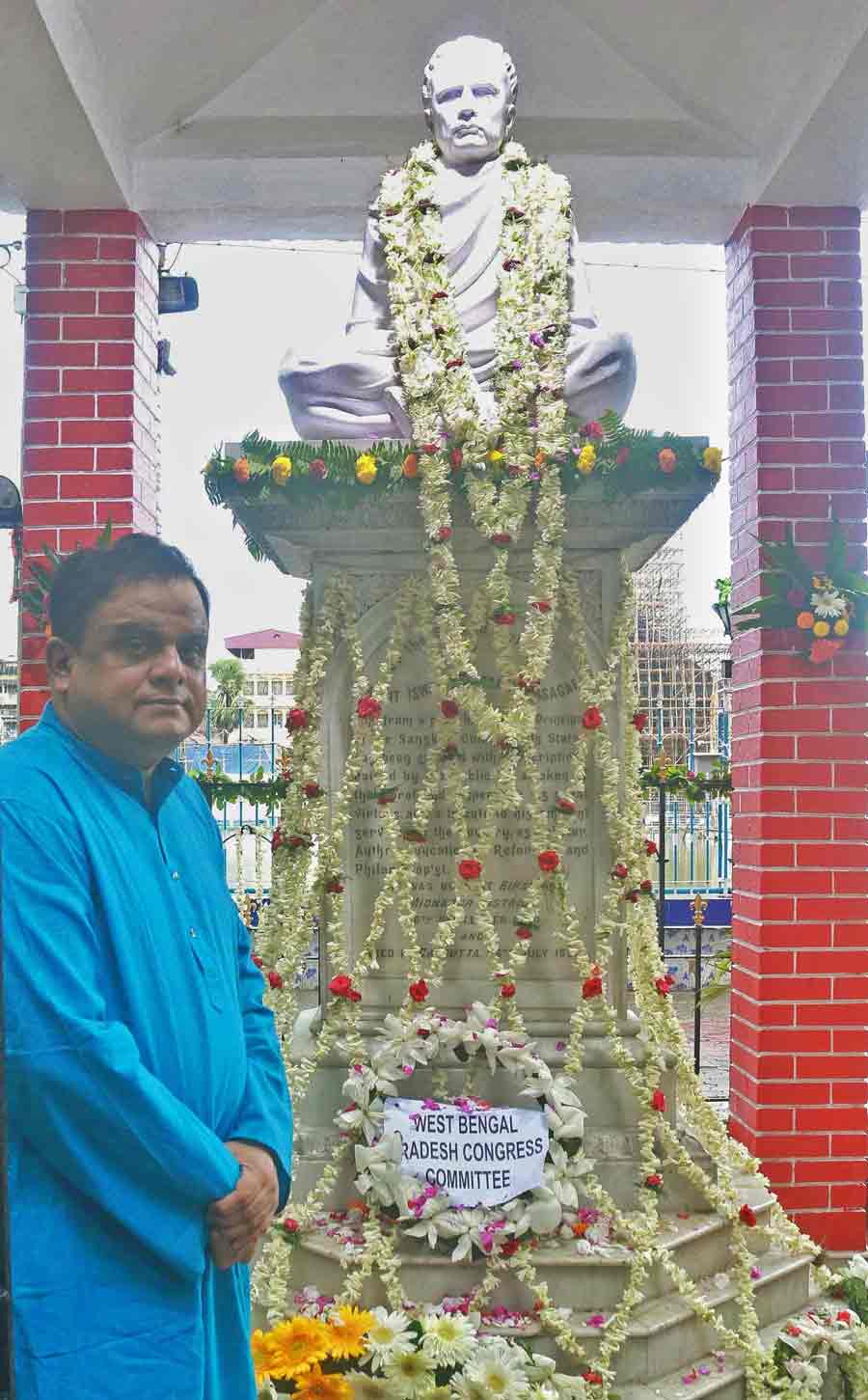 West Bengal education minister Bratya Basu offers floral tribute to Iswar Chandra Vidyasagar on his 204th birth anniversary 