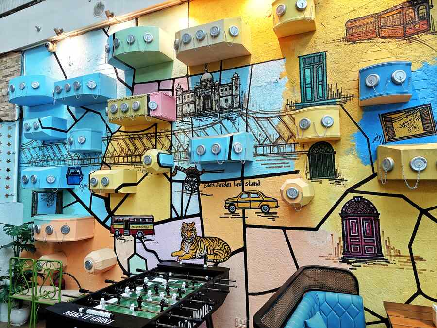 The interiors have been redone while keeping the original, signature charm of Hoppipola intact. Some new details like small bamboo light shades give the place a nice and soft look. “Because of the fire there was a lot of damage including to the upholstery. We wanted to retain the essence of Hoppipola with a touch of new aesthetics” said Debashish Ghosh, the GM of Speciality Restaurants