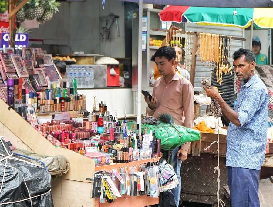 Counterfeit cosmetics are widely sold on street carts and stalls in New Market and Hatibagan