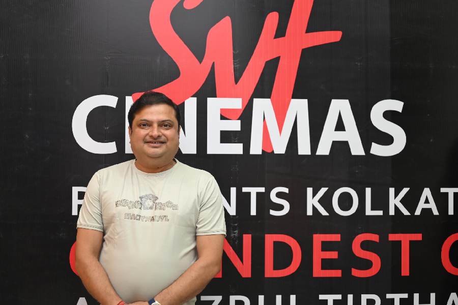 Biswanath Basu, who appears in the role of a gangster named Pet Kata Shaw in Killbill Society, was also present at the premiere.