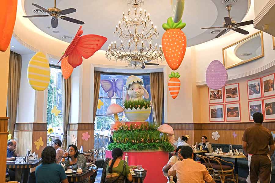 The ceiling has cut-outs of adorable butterflies, carrots and Easter eggs, adding to the aesthetic of the eatery