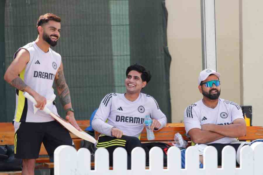 Shubman Gill with Virat Kohli and Rohit Sharma