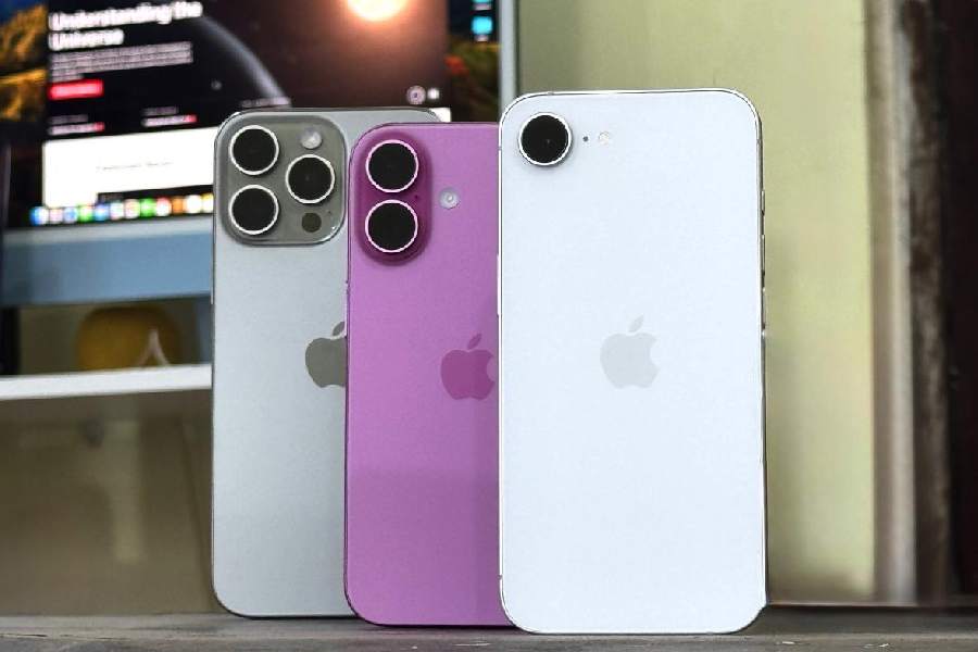 (Left to right) iPhone 16 Pro Max, iPhone 16 and iPhone 16e: Buy an iPhone depending on your demands from the camera