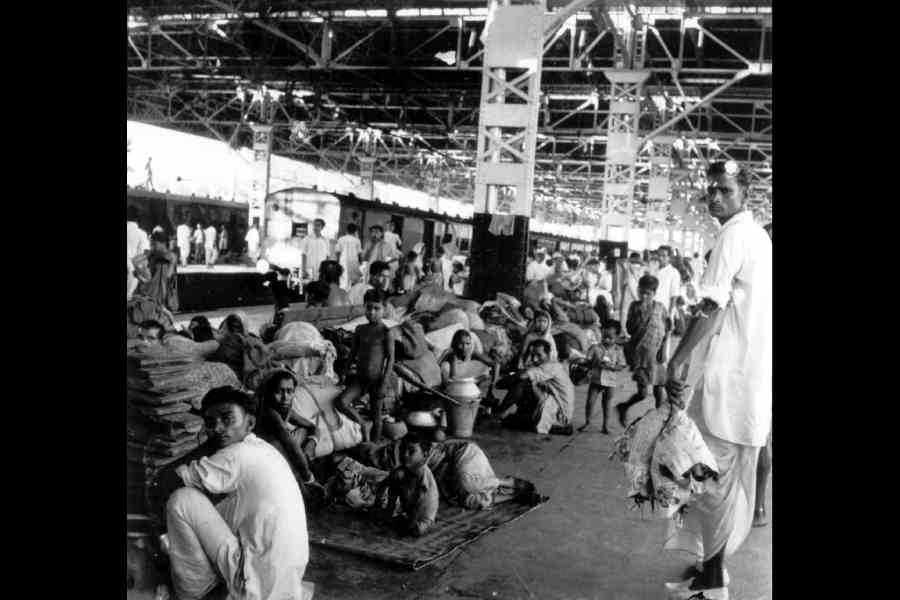 Refugees from East Pakistan at Sealdah Station.