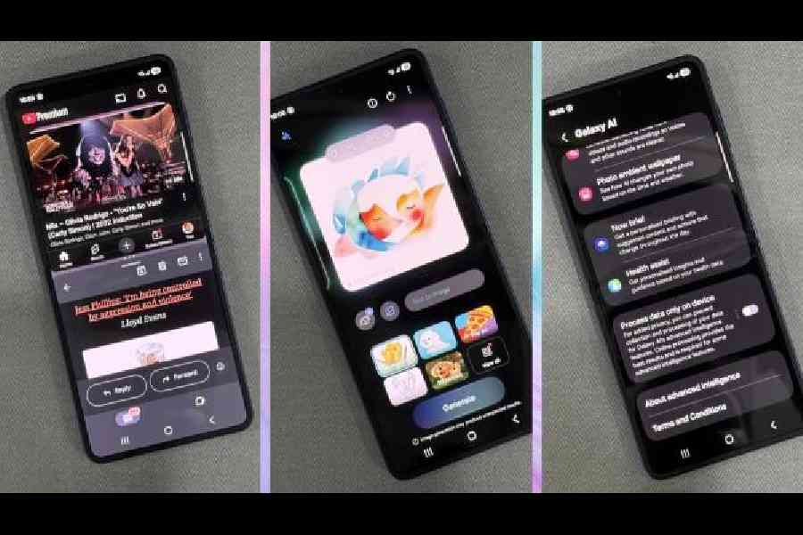 Make the most out of Galaxy Flip7 with these options (left to right): Have two apps in split-screen mode, turn sketches into drawings, switch off Cloud AI computing if you want everything processed on-device