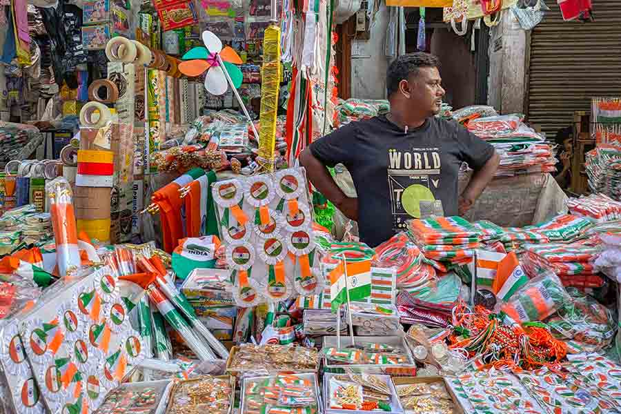 Get miniature flags for your car at the shops
