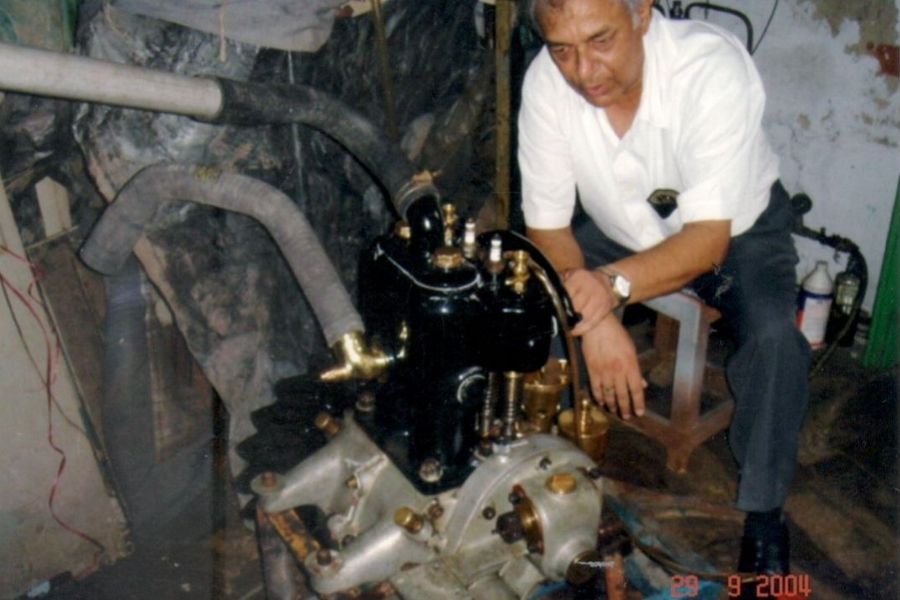 Shashi Kanoria pores over the engine
