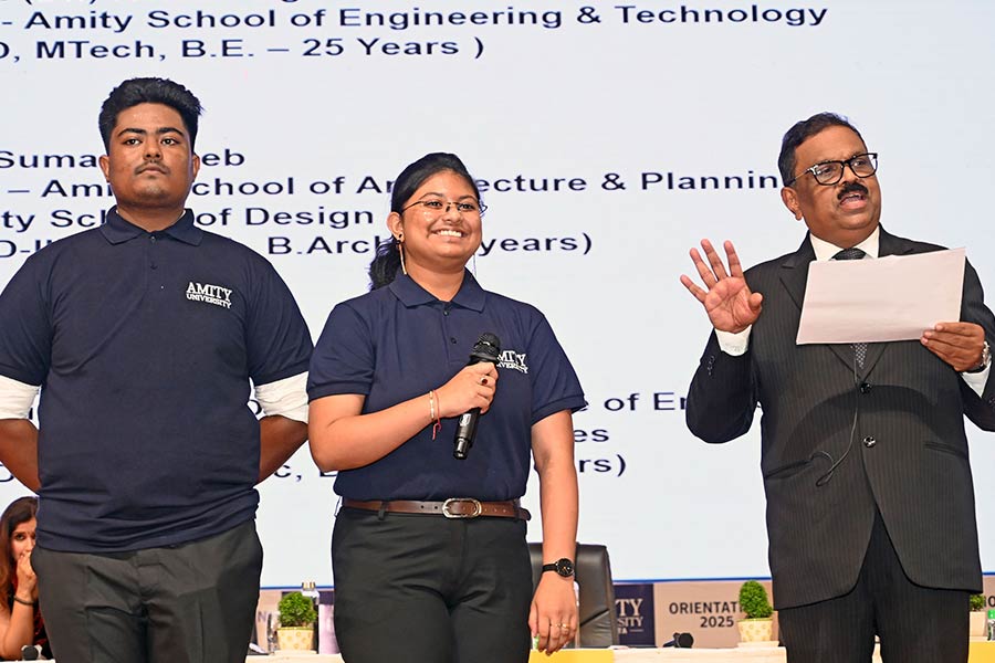 The afternoon also heard from alumni-to-PG returnees, including Ranjini Saha (Biotechnology), who chose to continue at Amity for her next degree. “I had Delhi, but I chose Amity because Amity chose me first,” she said, crediting faculty belief, lab exposure and a nurturing ecosystem. As the audience spilled into overflow halls, the message was clear: for the Class of 2025, Amity’s blend of values, discipline and global opportunity has set a confident start.